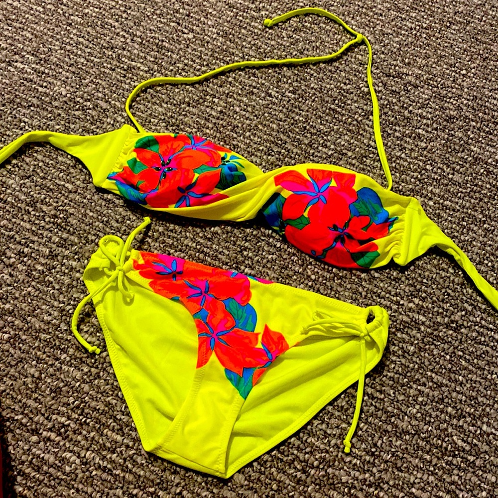 Neon Strapless Yellow Bikini - Medium - Never Worn